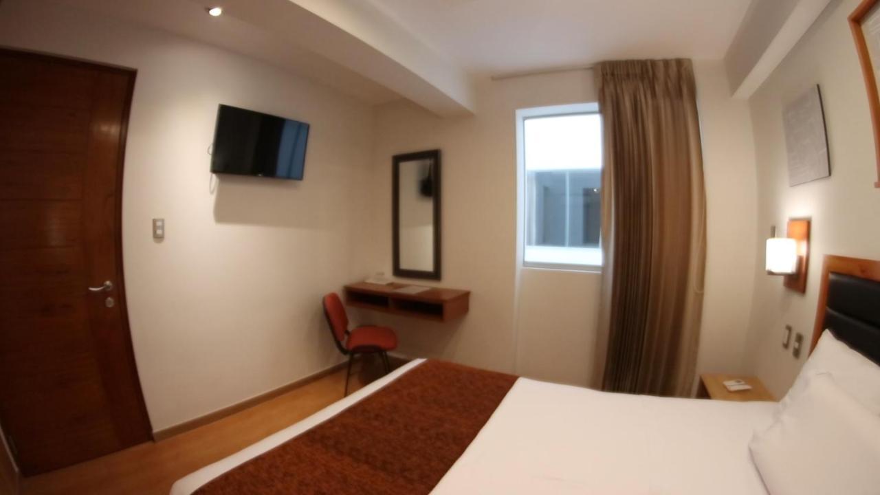 Hotel Ottavis Чиклайо Екстер'єр фото
